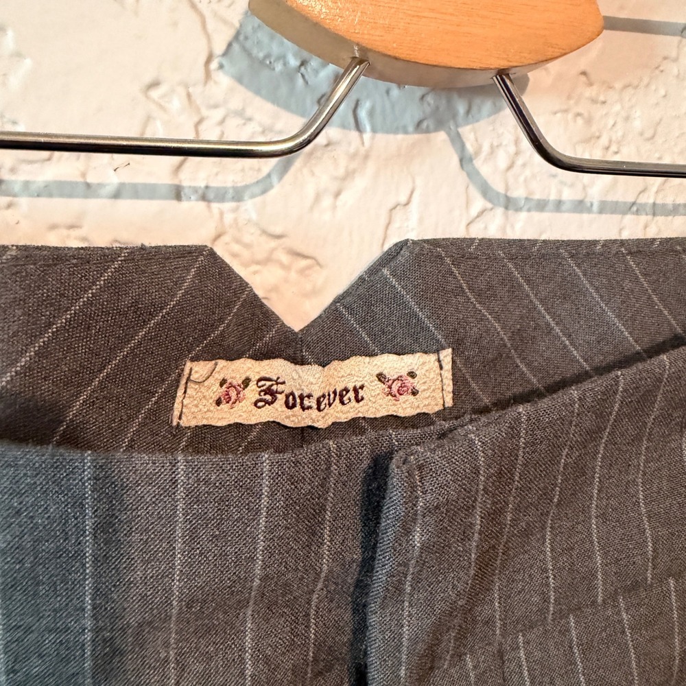 Forever Pinstripe Trouser Shorts Size M Dark Academia Corporate Core 5711168 - Picture 3 of 4